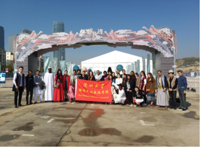 沉浸敦煌古樂 感知中華文化——國際文化交流學院組織來華留學生觀看《樂動敦煌》